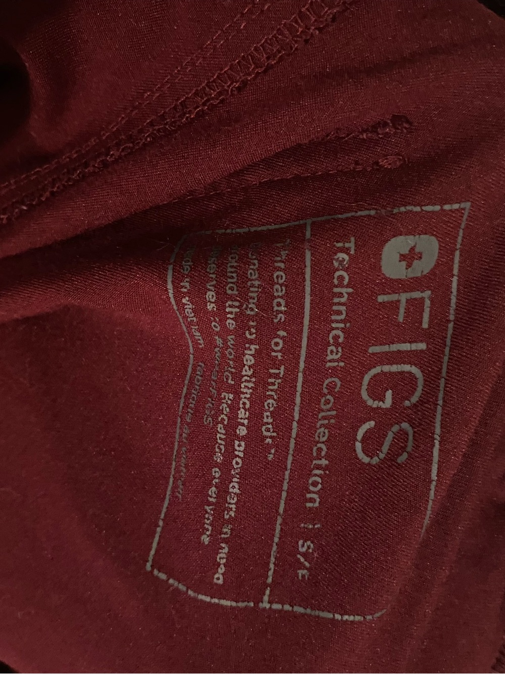 Figs Scrubs Set - Picture 4 of 11